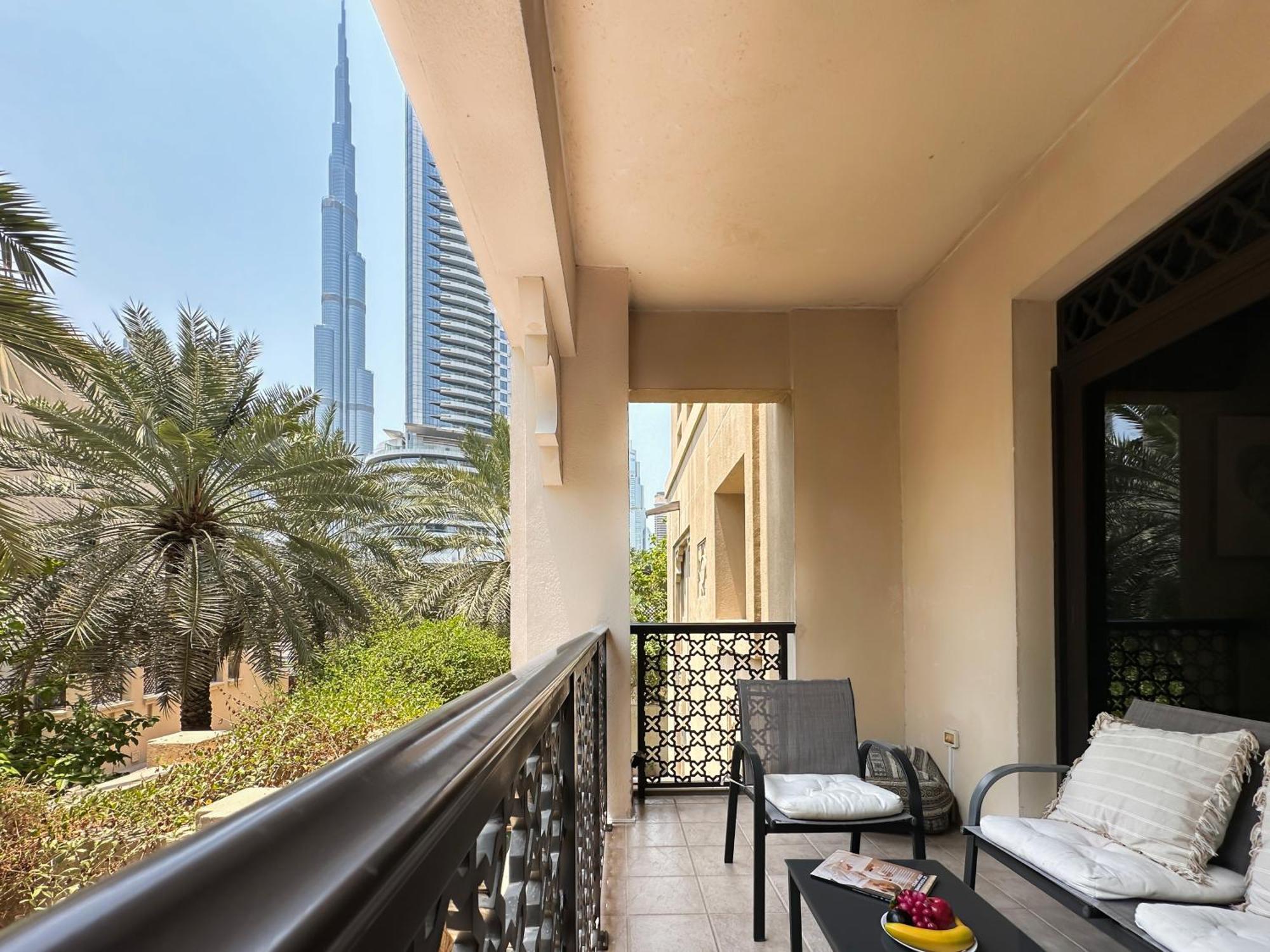 Apartamento Trophy 2Br Aladdin Estate W Burj Khalifa View Dubái Exterior foto