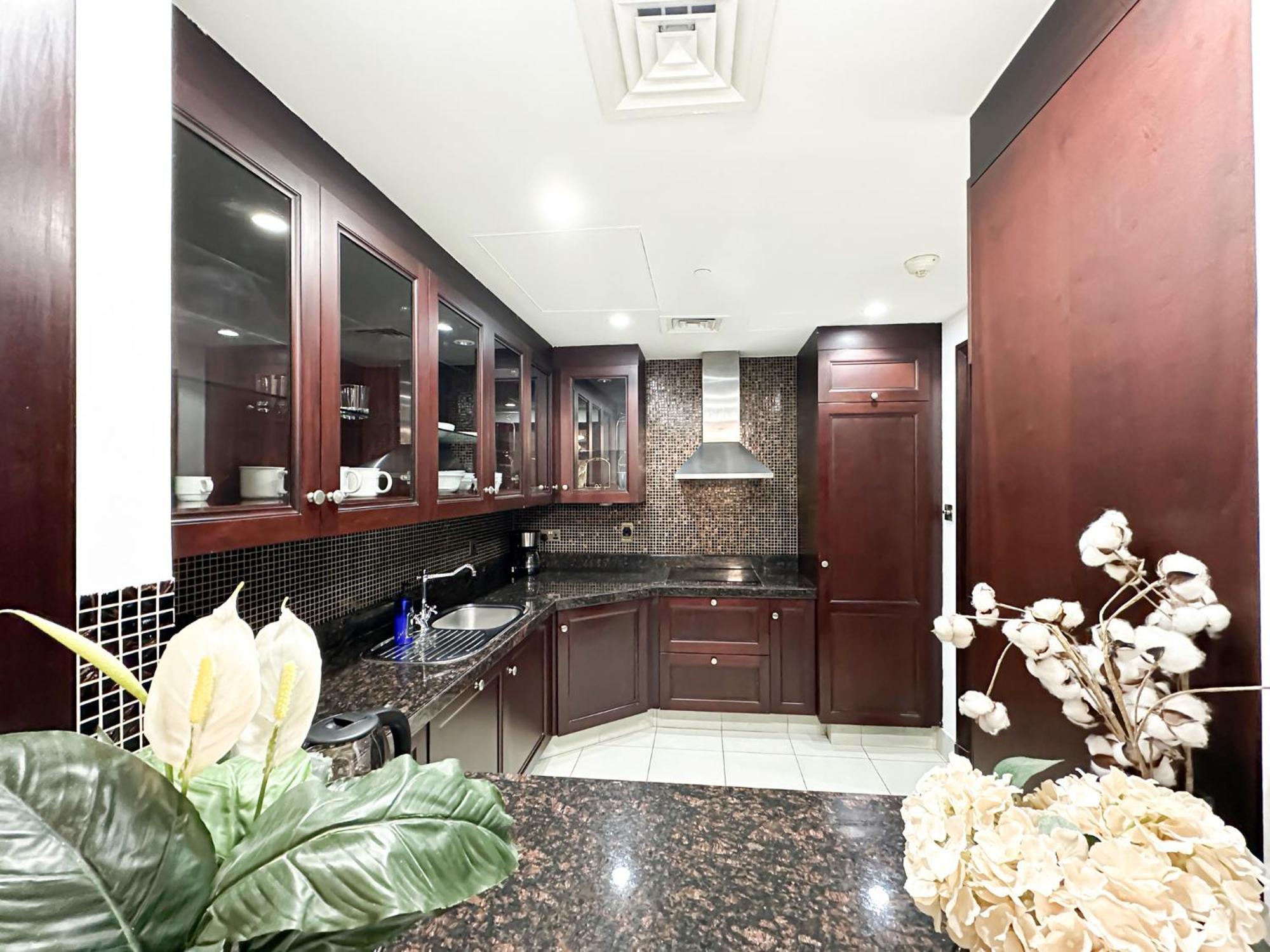 Apartamento Trophy 2Br Aladdin Estate W Burj Khalifa View Dubái Exterior foto